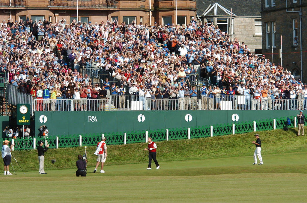 Jack Nicklaus celebrates on final green